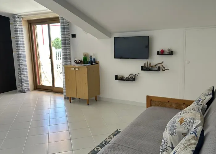 {apartment On The Sea +terrace}•dan's House * Marina di San Lorenzo