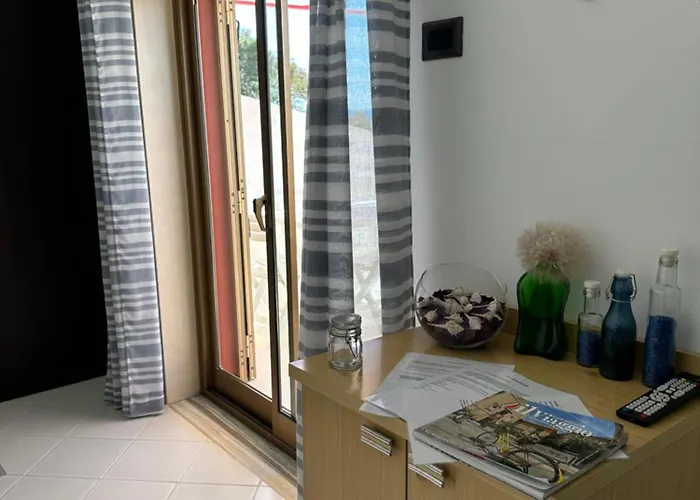 {apartment On The Sea +terrace}•dan's House Apartamento